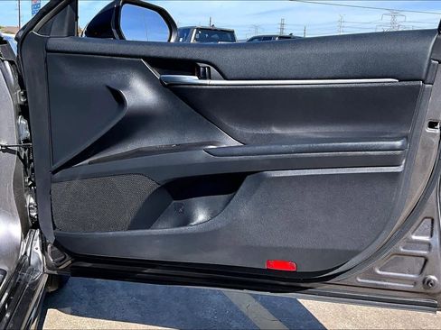 Used 2023 Toyota Camry SE w/ Blackout Package (TMS) image 23