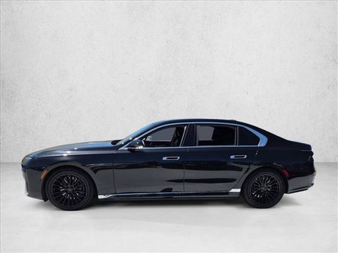 Used 2023 BMW i7 xDrive60 AWD/4WD image 8