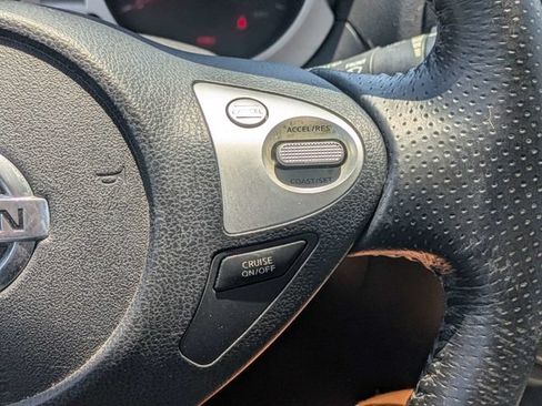 Used 2011 Nissan Juke SV FWD image 25