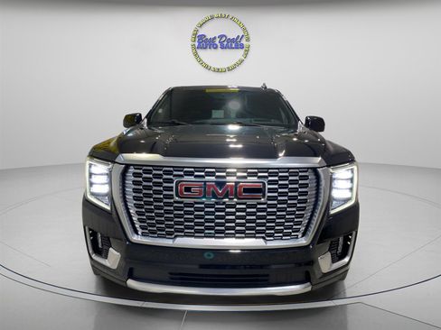 Used 2022 GMC Yukon XL Denali image 7