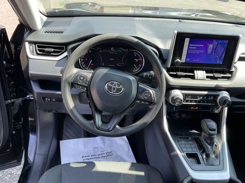 Certified 2025 Toyota RAV4 XLE AWD/4WD image 12
