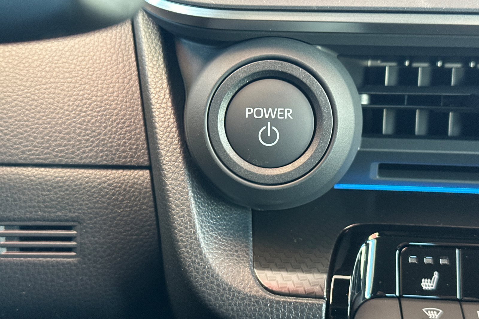 New 2027 Toyota Prius Plug-In Hybrid FWD image 24