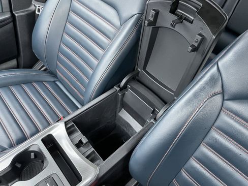 Used 2024 Ford Edge SEL w/ Sport Appearance Package image 25