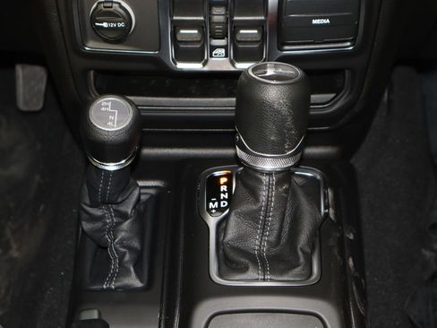 New 2026 Jeep Gladiator Sport image 13