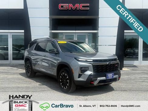 Certified 2025 Chevrolet Traverse Z71 AWD/4WD image 1