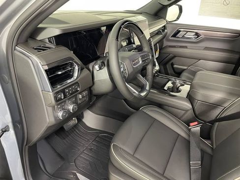 Certified 2026 GMC Yukon Elevation w/ Elevation Premium Package AWD/4WD image 3