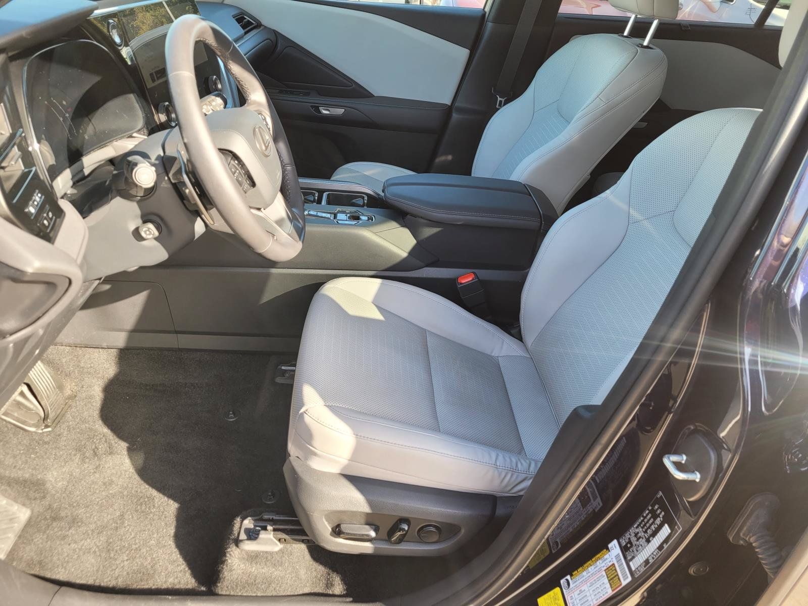 Used 2024 Lexus TX 350 FWD w/ Cold Weather Package image 3