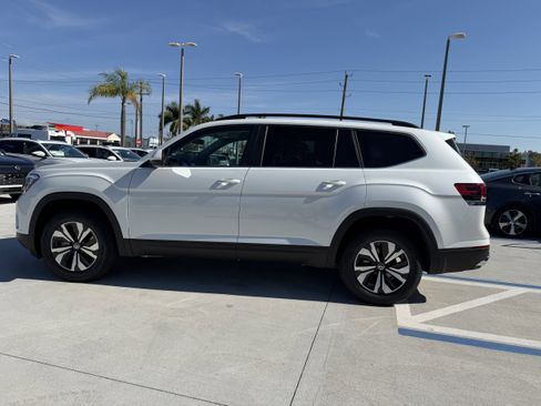 New 2026 Volkswagen Atlas SE image 6