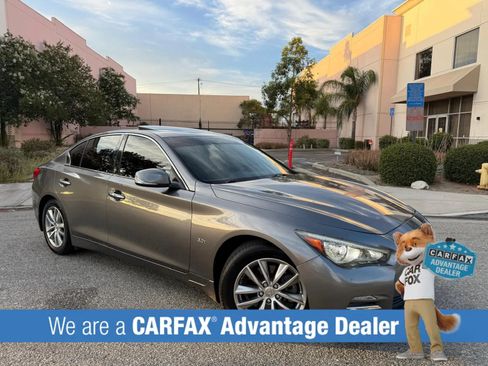 Used 2017 INFINITI Q50 3.0t Premium w/ 3.0T Premium Plus Package RWD image 2