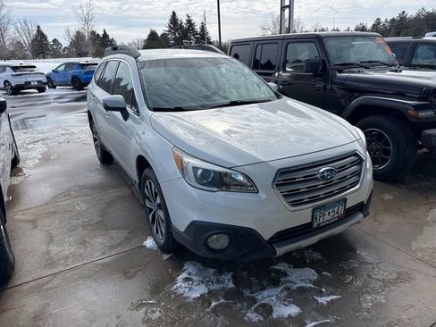 Used 2015 Subaru Outback 2.5i Limited image 5