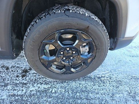 Used 2024 Jeep Compass Trailhawk w/ Trailer Tow Group image 10