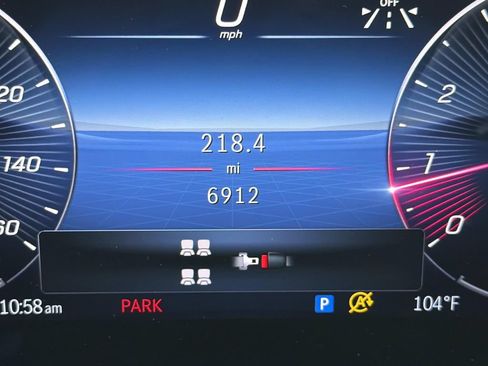 Used 2024 Mercedes-Benz GLS 450 4MATIC image 27