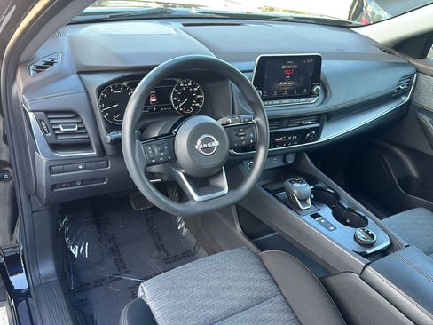Used 2023 Nissan Rogue SV AWD/4WD image 10