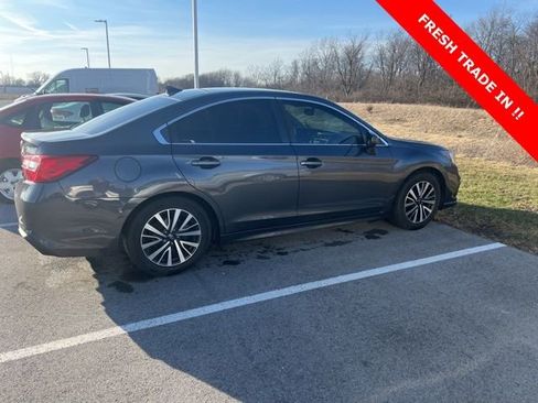 Used 2019 Subaru Legacy 2.5i Premium image 1