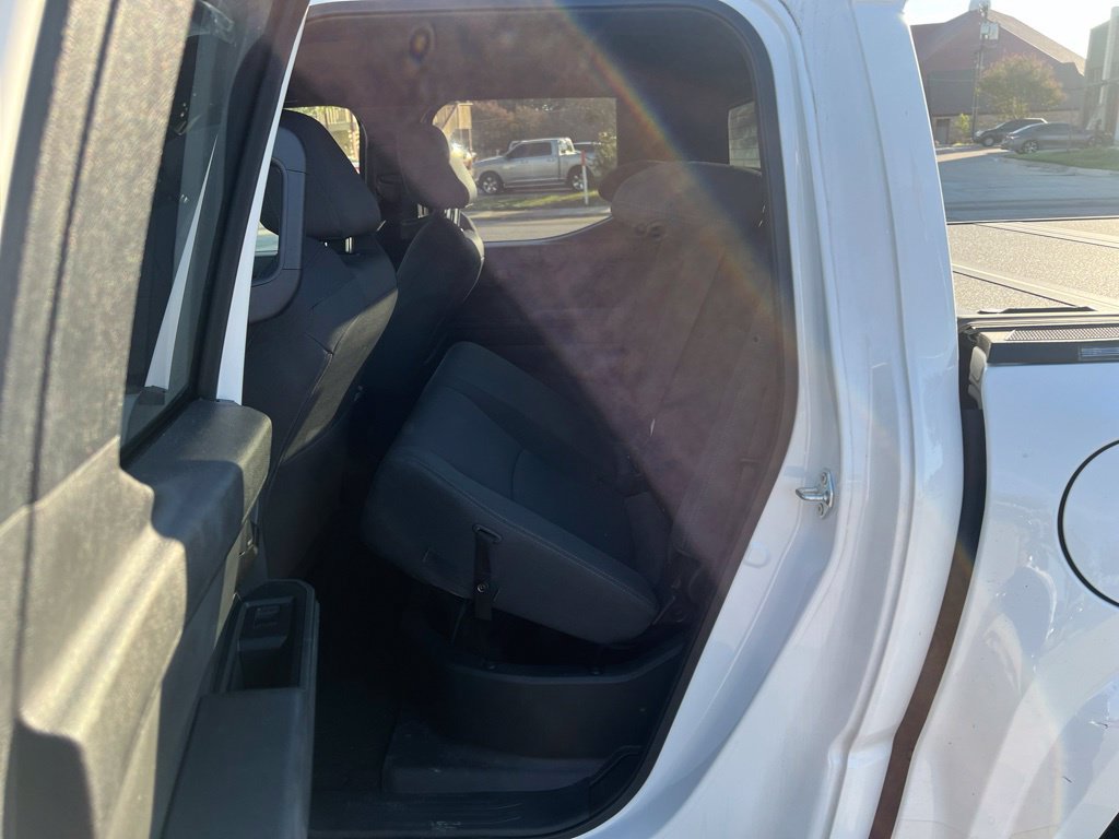 Used 2024 Toyota Tacoma SR5 AWD/4WD image 9