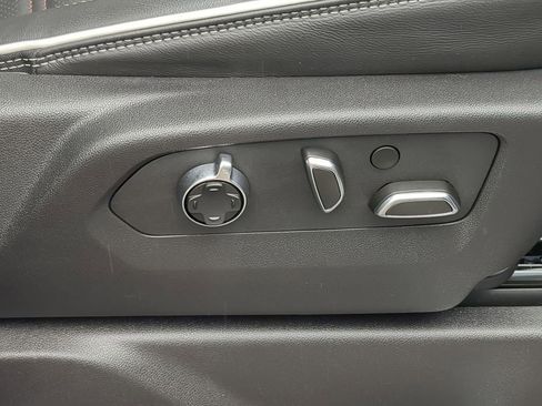 Used 2024 GMC Sierra 1500 AT4X image 43