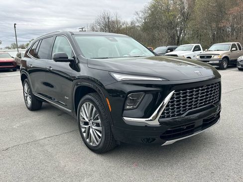 New 2026 Buick Enclave Avenir w/ Super Cruise Package FWD image 4