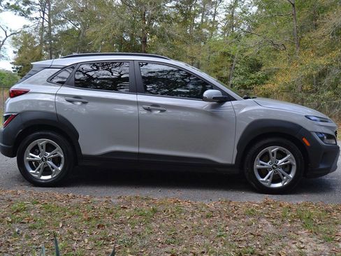 Used 2023 Hyundai Kona SEL w/ Cargo Package image 5