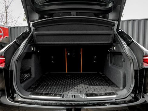 New 2026 Jaguar F-PACE R-Dynamic S image 8