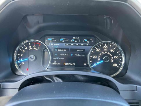 Used 2017 Ford F150 Lariat w/ Equipment Group 502A Luxury image 32