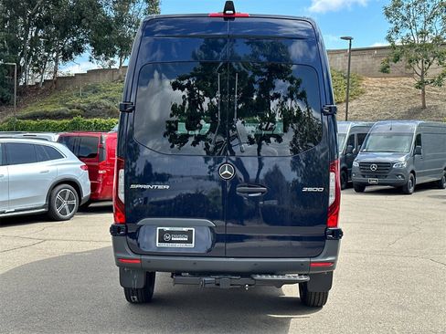 Used 2024 Mercedes-Benz Sprinter 144 Cargo image 4