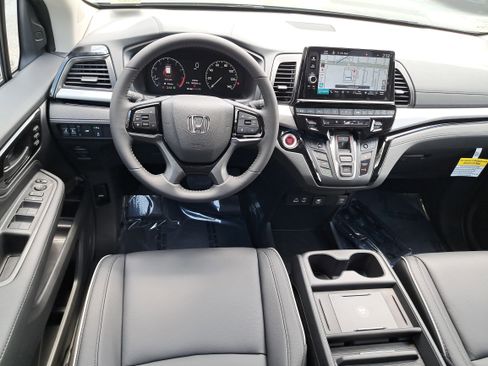 New 2026 Honda Odyssey Touring image 15