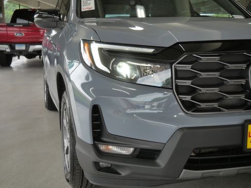 Used 2022 Honda Passport TrailSport image 16