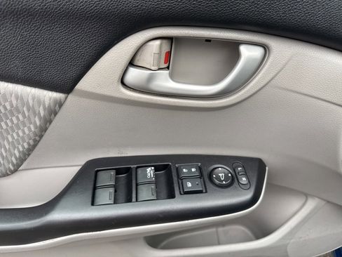 Used 2015 Honda Civic LX image 12