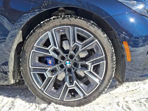 Certified 2026 BMW 530i xDrive w/ M Sport Package image 9