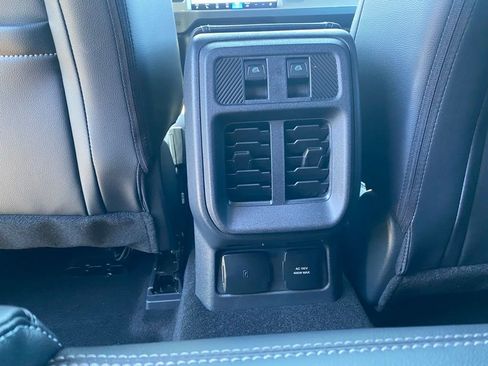 New 2026 Ford Bronco Outer Banks w/ Sasquatch Package image 29