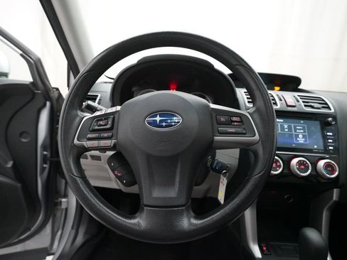 Used 2016 Subaru Forester 2.5i Premium w/ All-Weather Package AWD/4WD image 4