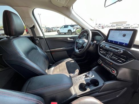 Used 2021 Ford Escape SEL w/ SEL Stealth AWD Package image 21
