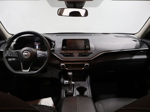 Used 2024 Nissan Altima 2.5 S image 15