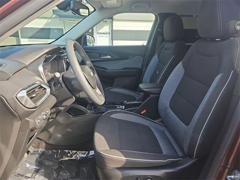Used 2023 Chevrolet TrailBlazer LT w/ Convenience Package image 19