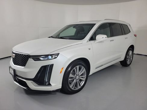 Certified 2024 Cadillac XT6 Premium Luxury w/ LPO, Floor Liner Package AWD/4WD image 2
