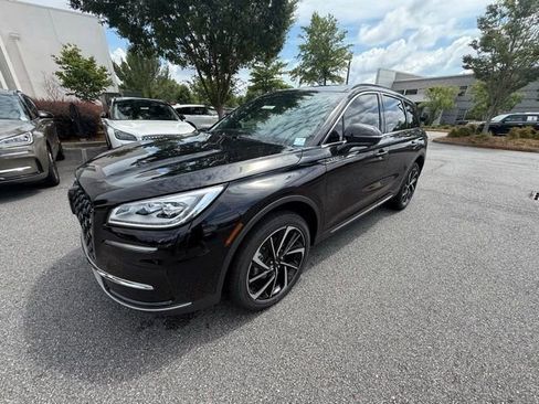 New 2025 Lincoln Corsair Reserve image 2