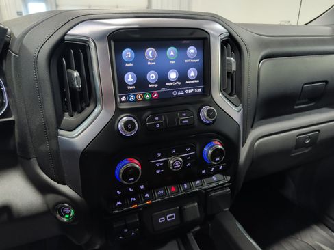 Used 2020 GMC Sierra 1500 SLT w/ SLT Premium Plus Package AWD/4WD image 10