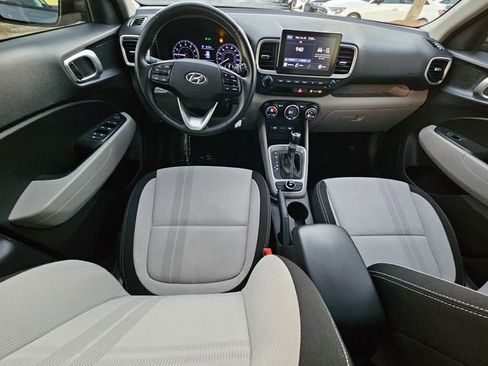 Certified 2022 Hyundai Venue SEL w/ Cargo Package image 13