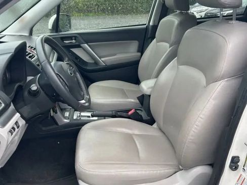 Used 2016 Subaru Forester 2.5i Limited AWD/4WD image 10