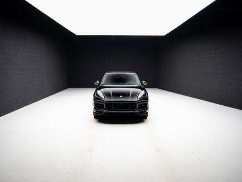 Used 2023 Porsche Cayenne Turbo GT image 84