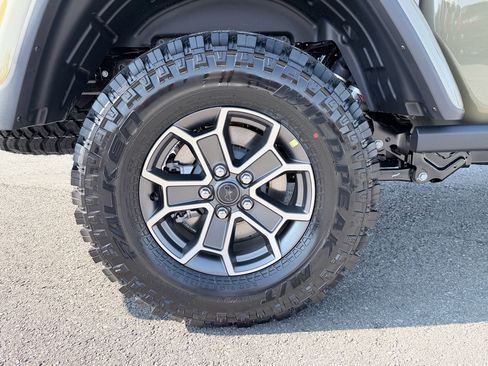 New 2026 Jeep Gladiator Mojave image 35