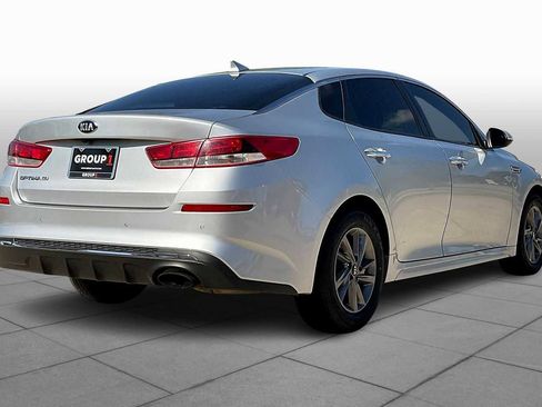 Used 2020 Kia Optima LX image 11