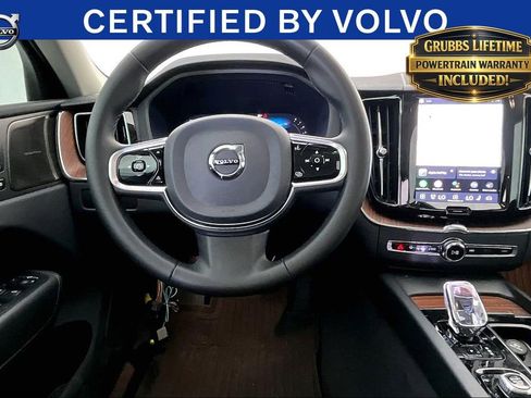 Certified 2024 Volvo XC60 B5 Ultimate w/ Protection Package Premier AWD/4WD image 6