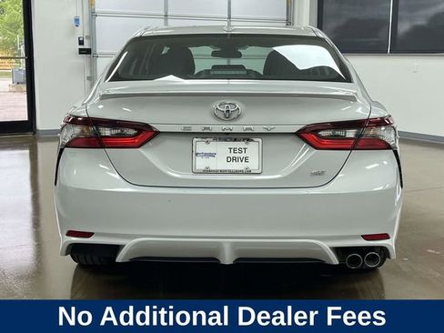 Used 2024 Toyota Camry SE FWD image 7