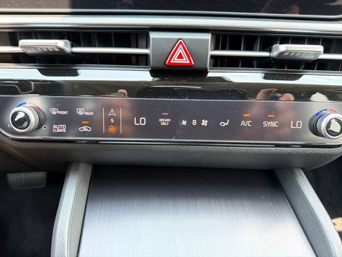 New 2026 Kia Sportage LX FWD image 14