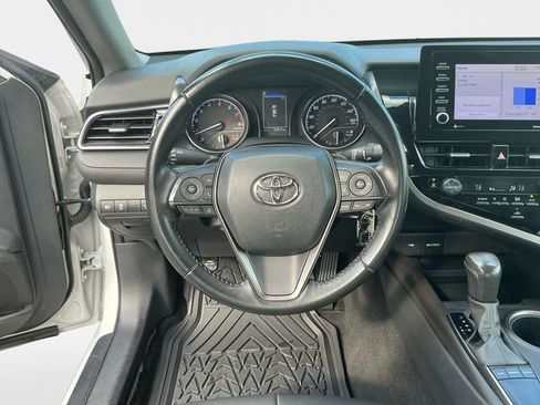 Used 2023 Toyota Camry SE image 13