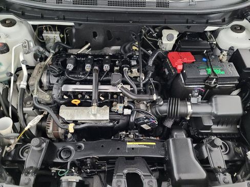 Used 2021 Nissan Kicks S FWD image 30
