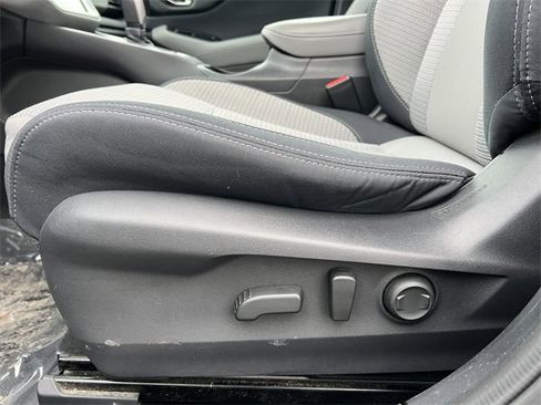 Used 2023 Subaru Outback Premium image 11