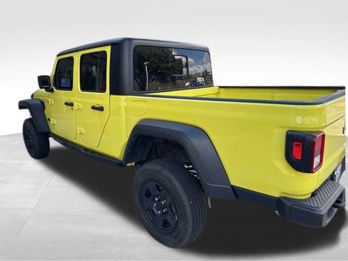 Used 2023 Jeep Gladiator Sport w/ Trailer Tow Package image 12
