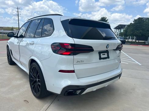 Used 2024 BMW X5 sDrive40i w/ M Sport Package RWD image 4